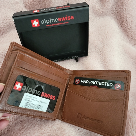 Alpine Swiss men\'s wallet